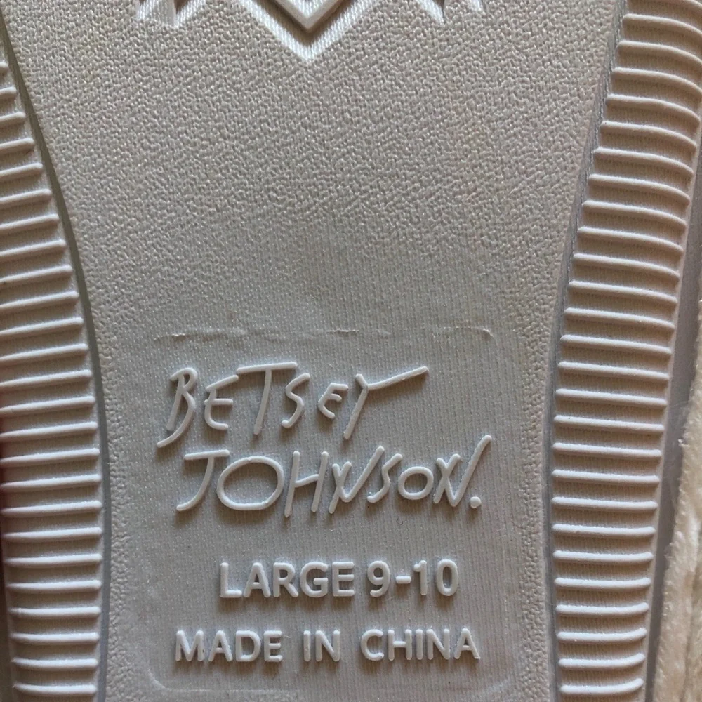 Betsy Johnson calavera “sugar skull” slippers - Picture 4 of 7